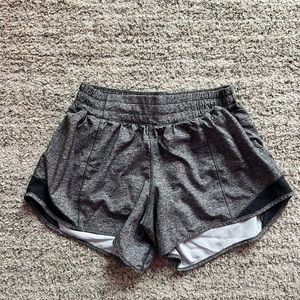 Lulu Lemon Hotty Hot 2.5”